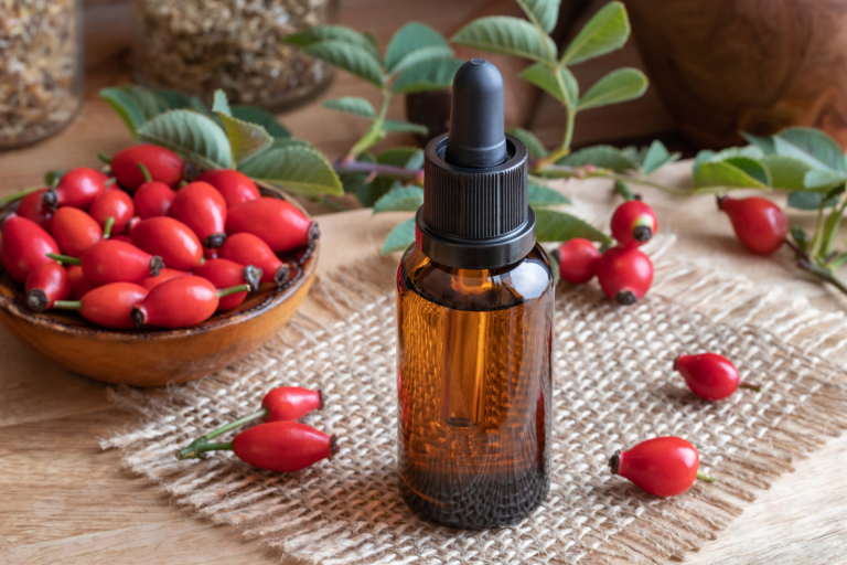 5 Reasons Why You Should Use Rosehip Seed Oil